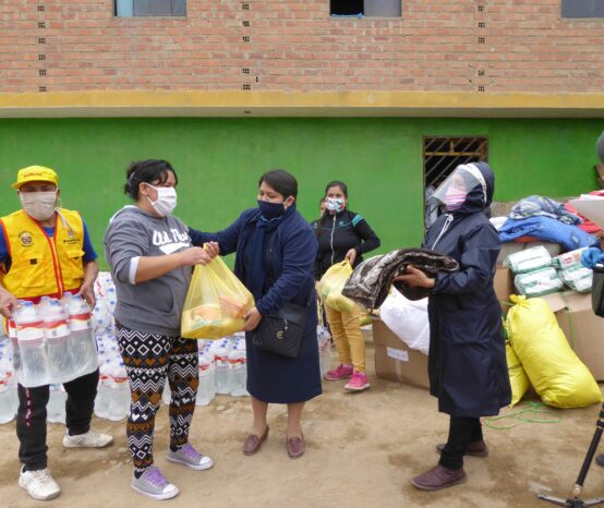 Cáritas Lima: solidaridad con 200 familias de Asentamiento Humano en Ventanilla