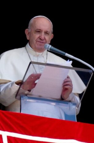 El Papa: Sigamos el camino indicado por Jesús y realicemos obras de amor