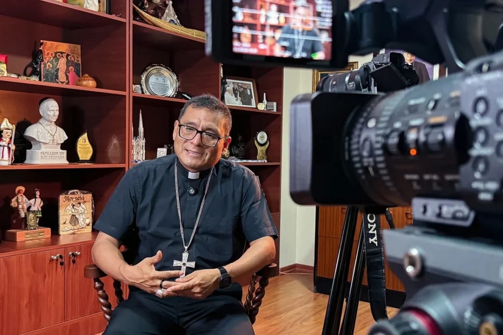 Monseñor Edinson Farfan, obispo de Chiclayo
