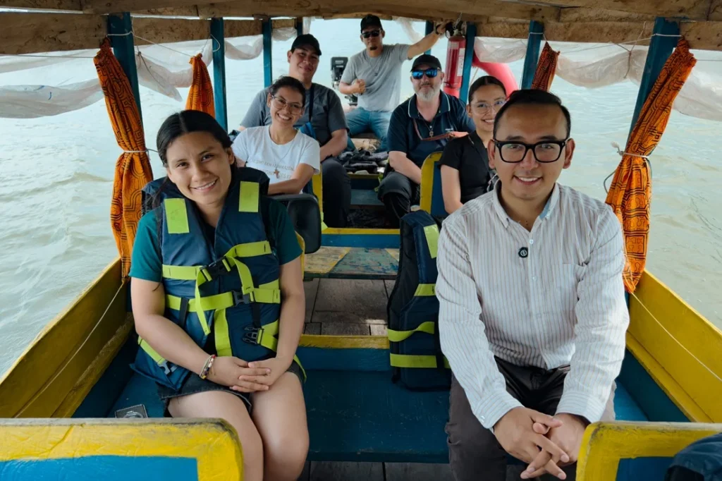 Jóvenes voluntarios impulsan la pastoral indígena en Pucallpa.